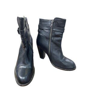 Frye Womens Black Leather Ankle Boots shoes size 7.5B  SKU 8769